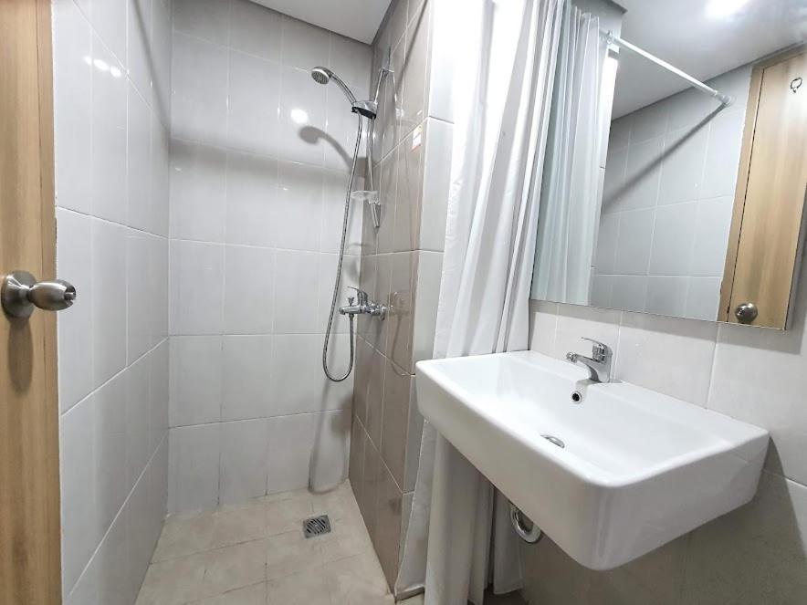 Padina Suites Тангеранг Стая снимка